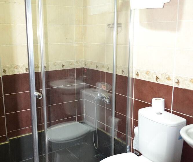 اتاق استاندارد سه نفره, Adana Kucuksaat