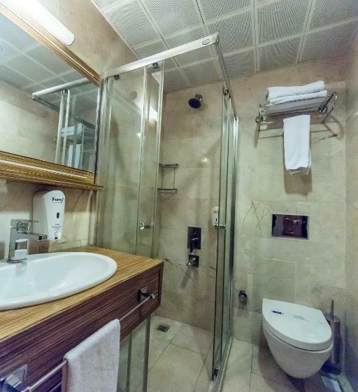 غرفة قياسية فردية, Almina Park