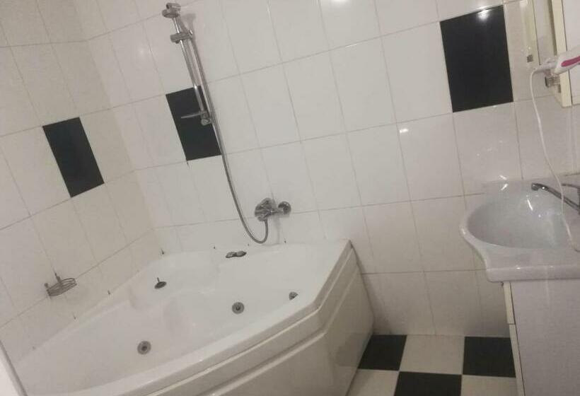 اتاق استاندارد یک نفره, Bordo