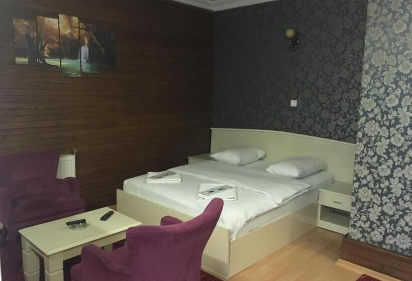 اتاق سه نفره دلوکس با چشم‌انداز دریا, Bordo