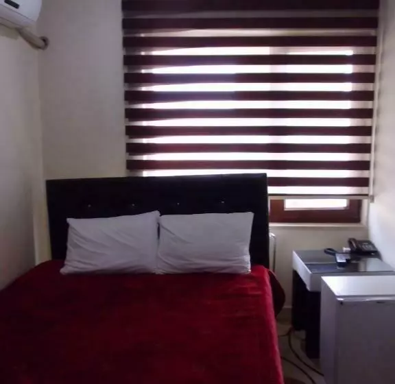 اتاق استاندارد یک نفره, Kaya