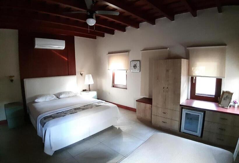 Номер Deluxe, Kocca Ev