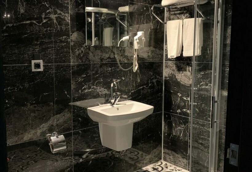 Номер Стандарт, Omur