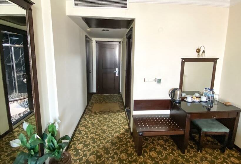 Номер Стандарт, Omur