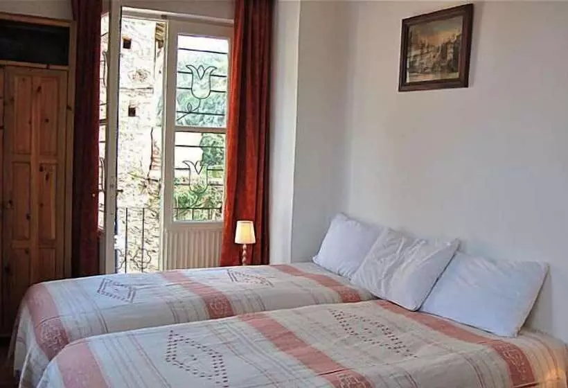 سوئیت با بالکن, Villa Tulipan