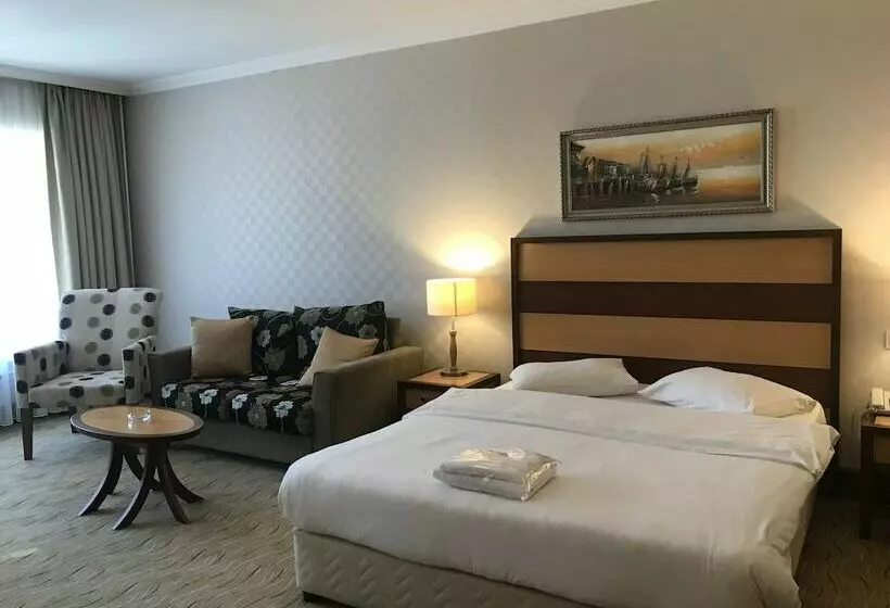 سوئیت راحتی, Vira Otel Suites