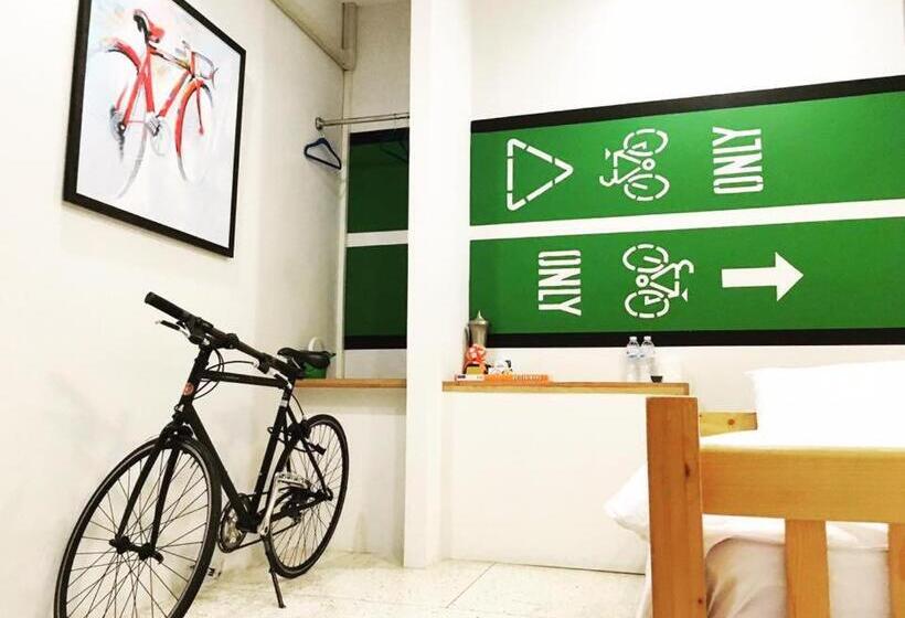 スタンダードルーム, Urbanbamboo