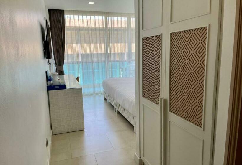 디럭스 룸, Beach Walk Boutique Resort