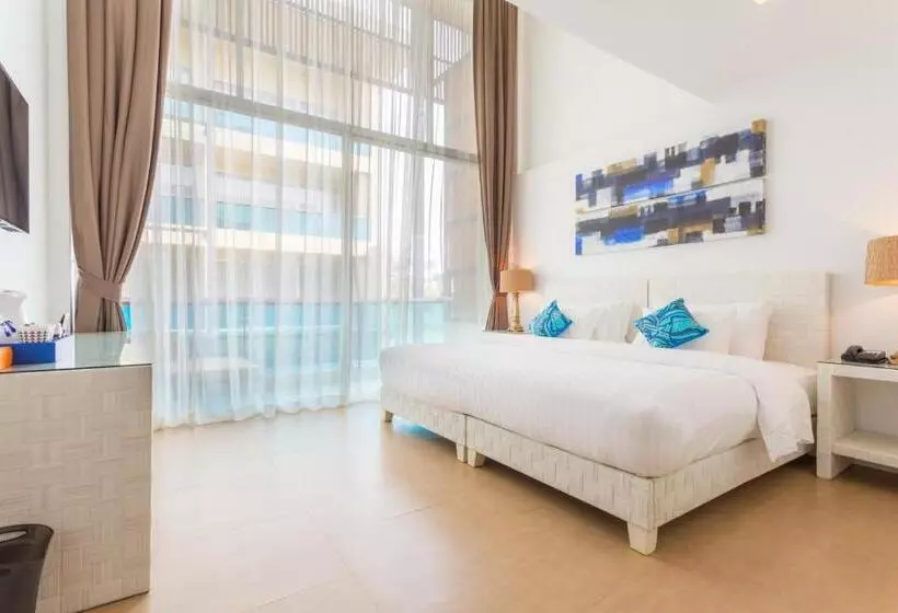 سوییت خانوادگی, Beach Walk Boutique Resort