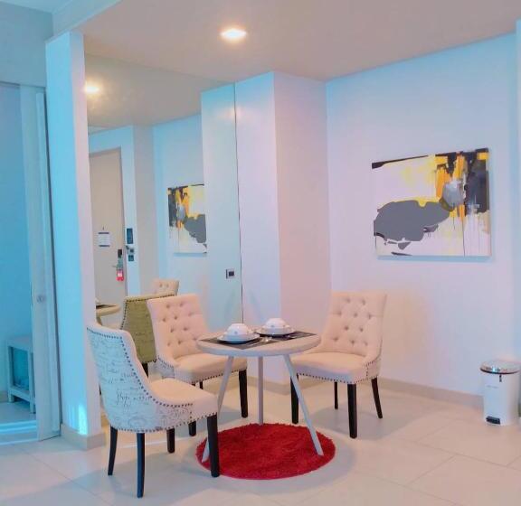 침실 1개 바다 전망 아파트, Beach Walk Boutique Resort