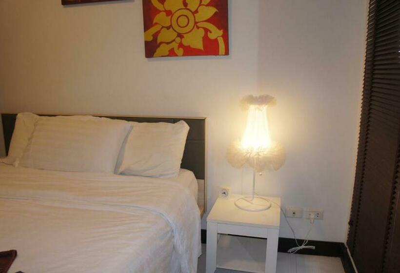 اتاق استاندارد با سرویس بهداشتی مشترک, Phuket Gay Homestay