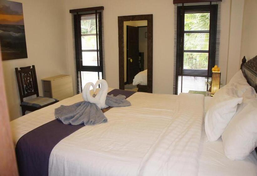 اتاق لوکس, Phuket Gay Homestay