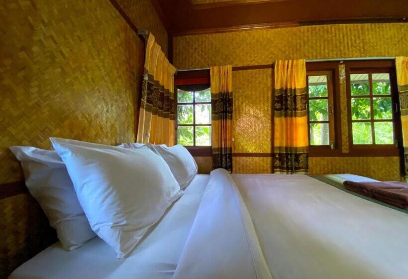 스탠다드 방갈로, Everest Resort Samui Sha Plus