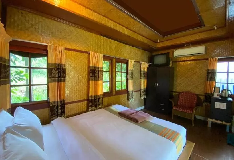 بانگلوی استاندارد, Everest Resort Samui Sha Plus