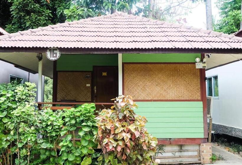 스탠다드 방갈로, Everest Resort Samui Sha Plus