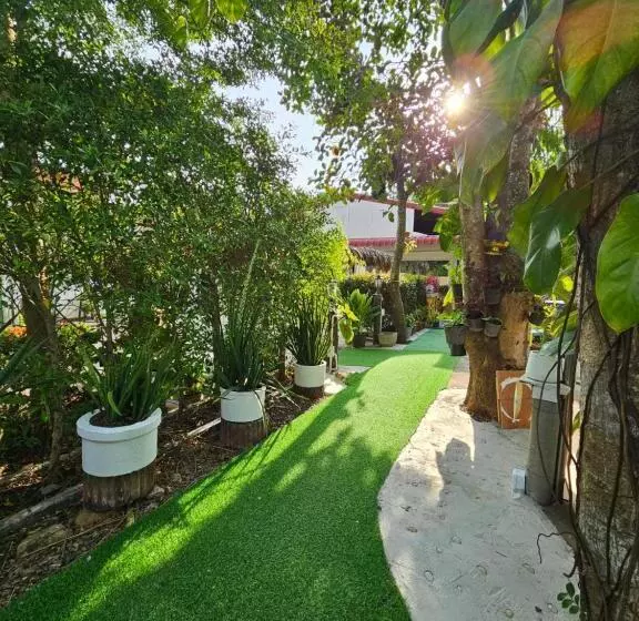 اتاق استاندارد با بالکن, Everest Resort Samui Sha Plus