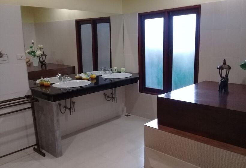 Люкс Повышенной Комфортности, Baan Ton Rak Boutique Resort