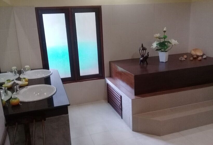 Люкс Повышенной Комфортности, Baan Ton Rak Boutique Resort