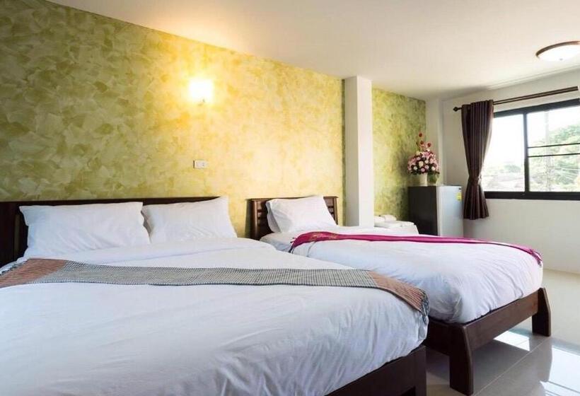 行政三人间, Benya