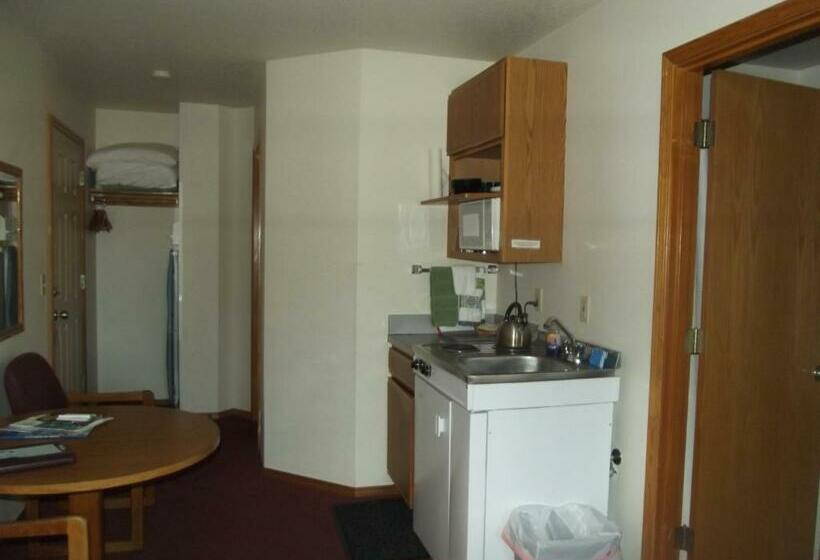 Deluxe Junior Suite, Hillcrest Inn