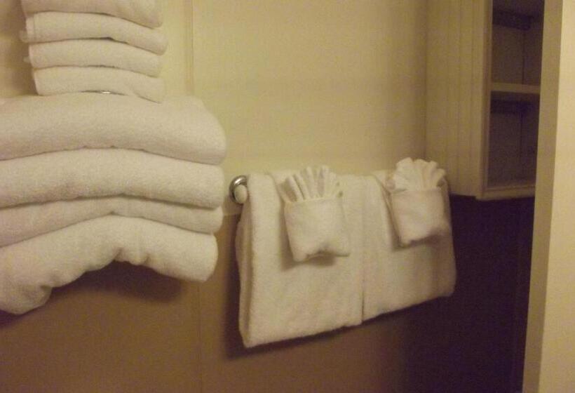 Familiebungalow, Hillcrest Inn