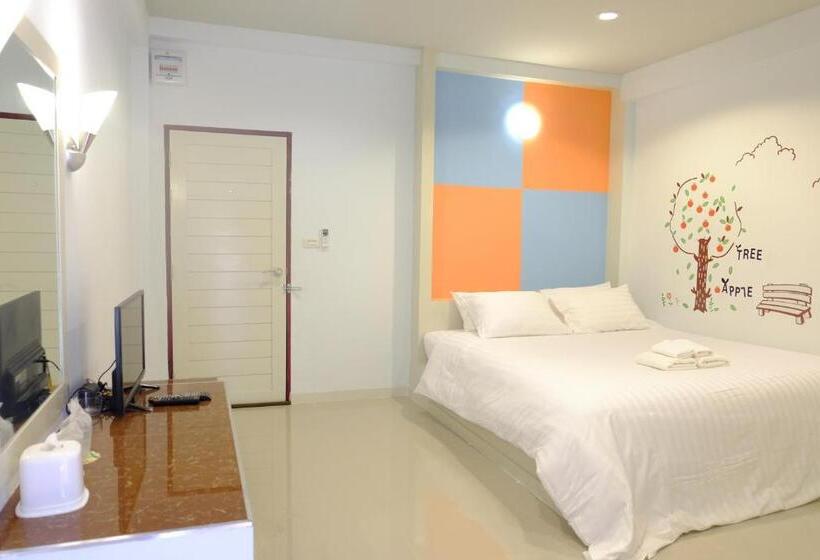 スタンダードルーム, Juntima Place At Amphawa