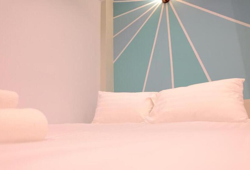 スタンダードルーム, Juntima Place At Amphawa