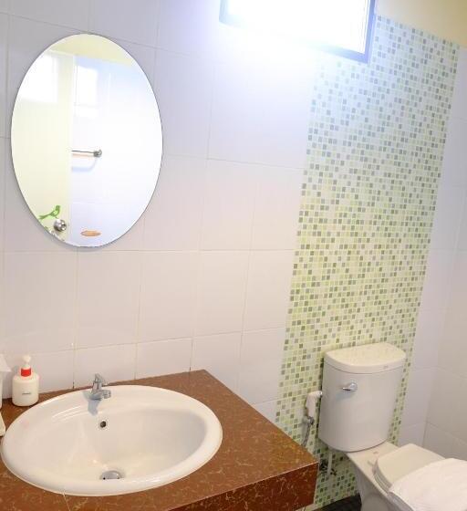 ファミリールーム, Juntima Place At Amphawa