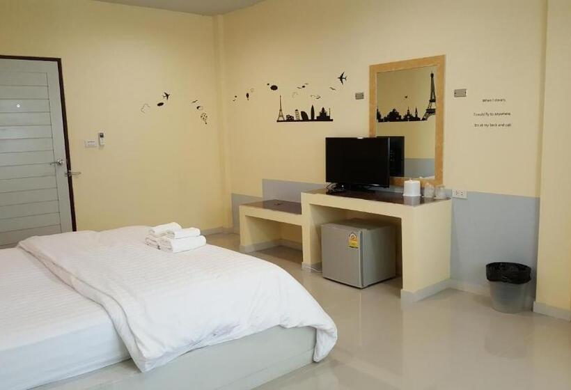 デラックスルーム, Juntima Place At Amphawa