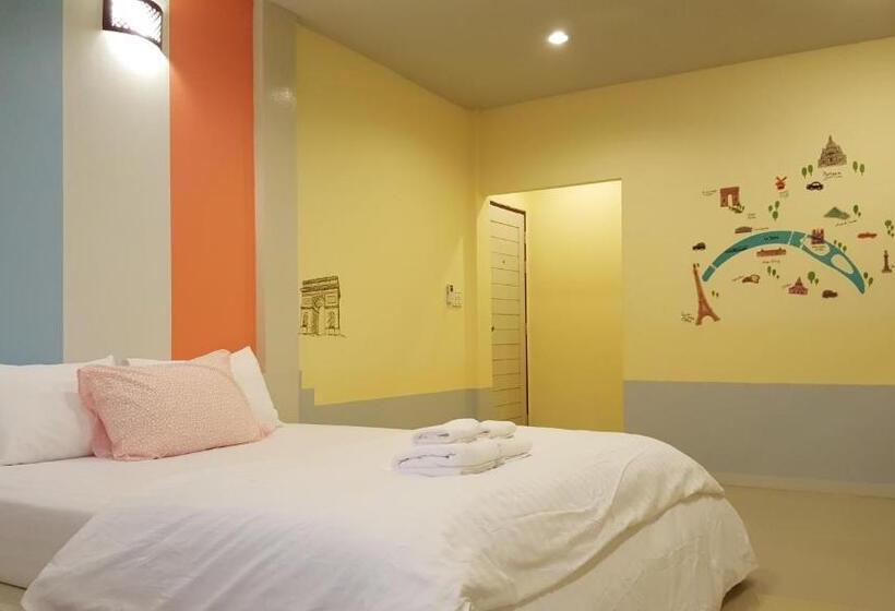 デラックスルーム, Juntima Place At Amphawa