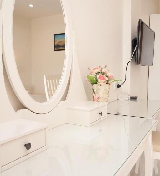 جناح, Js Residence Krabi