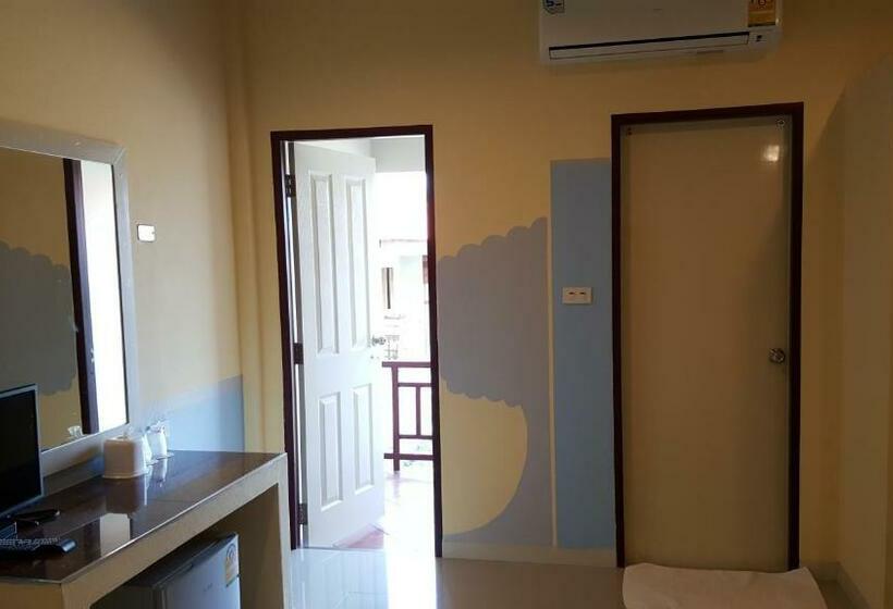 スタンダードルーム, Juntima Place At Amphawa