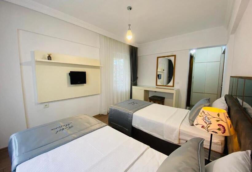 غرفة قياسية ذات إطلالة, Melisa