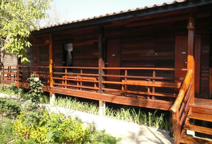 Номер Стандарт, Namkhong Guesthouse And Resort