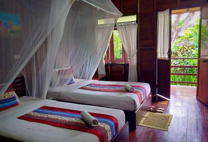 Номер Стандарт, Namkhong Guesthouse And Resort