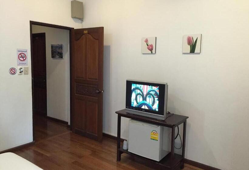 스탠다드 룸, Nawaporn Place