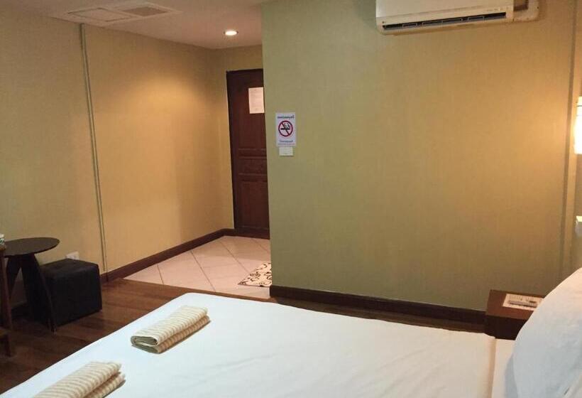 스탠다드 룸, Nawaporn Place