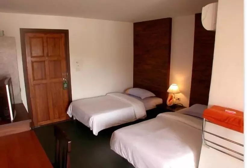 Quarto Estandar, Pp Insula