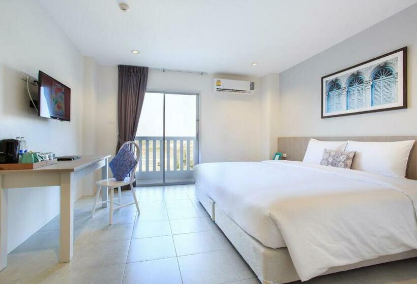 디럭스 룸, Recenta Phuket Suanluang