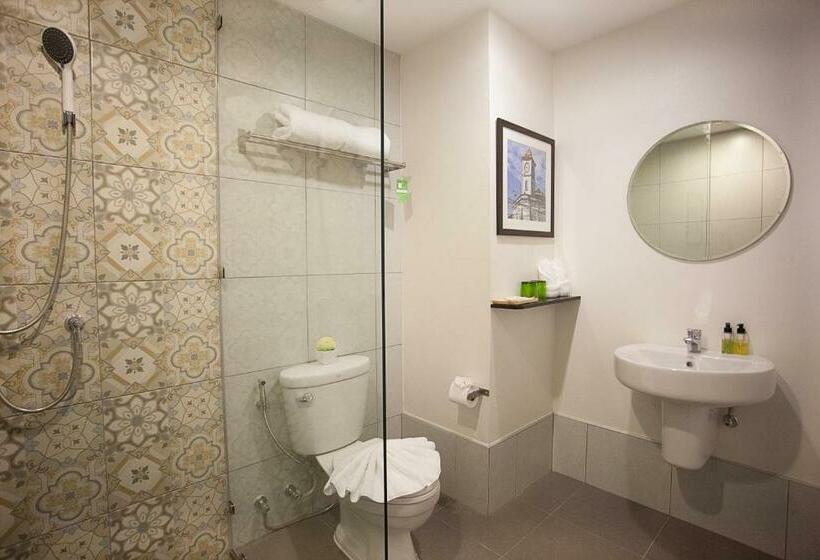 اتاق لوکس, Recenta Phuket Suanluang