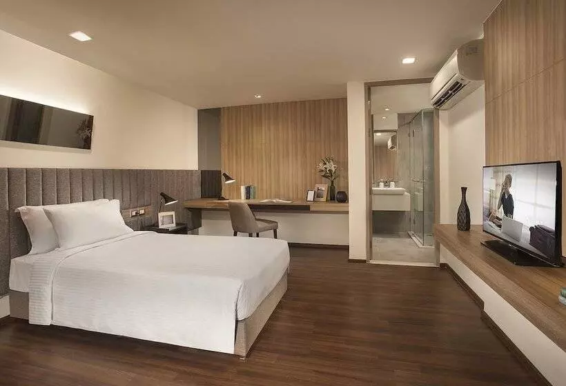 استودیوی استاندارد, Somerset Ekamai Bangkok