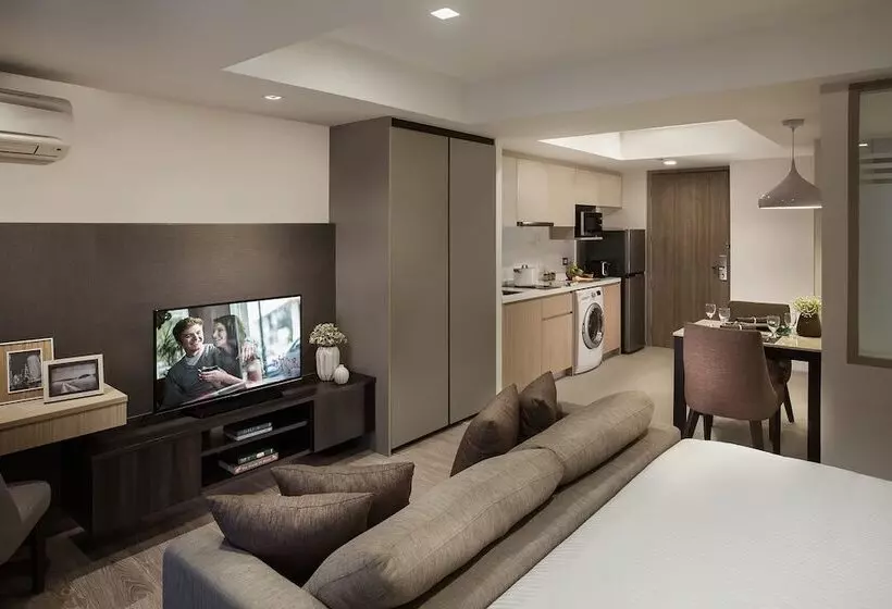 استودیو اجرایی, Somerset Ekamai Bangkok