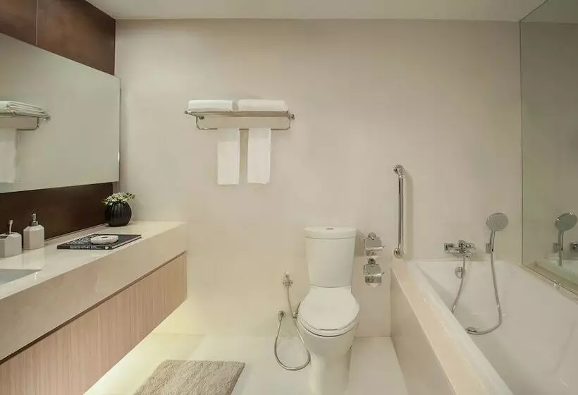 آپارتمان مدیریتی 2 خوابه, Somerset Ekamai Bangkok