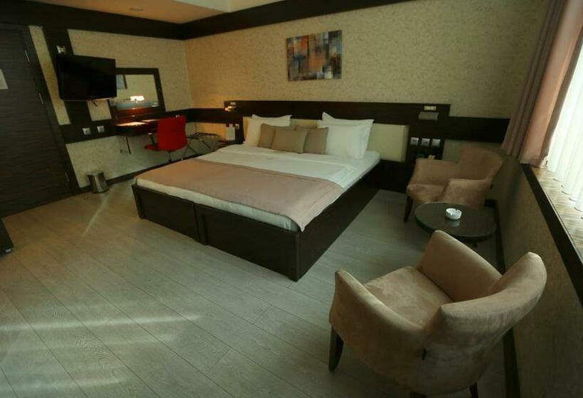 اتاق استاندارد, Wes