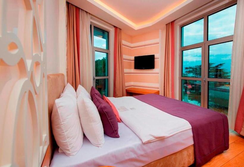 اتاق استاندارد با چشمانداز دریا, Wes