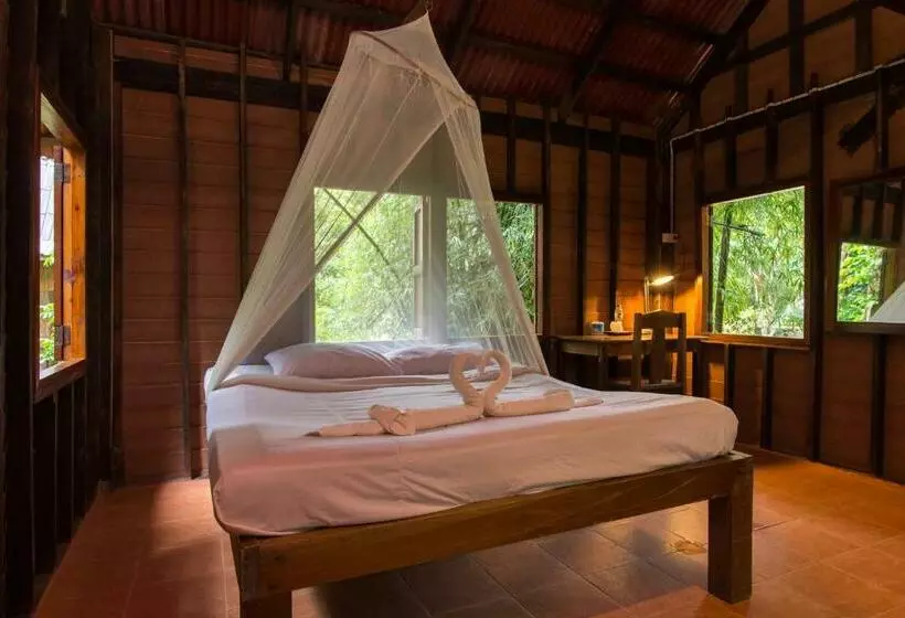 Standard-huone Parveke, Art S Riverview Lodge