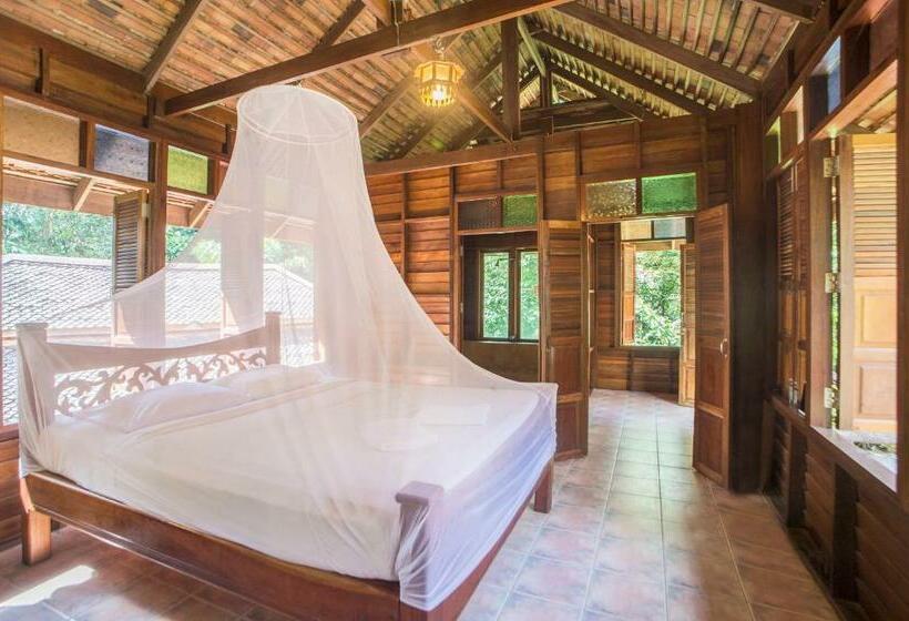 Habitación Estándar con Balcón, Art S Riverview Lodge