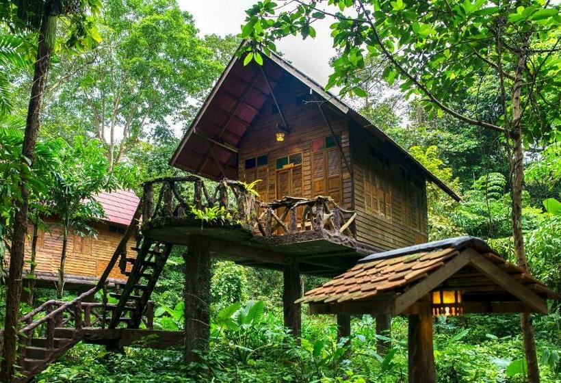 غرفة قياسية مزوَّدة بشُرفة, Art S Riverview Lodge