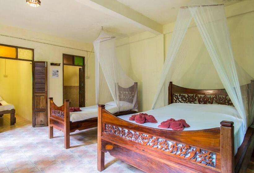 غرفة قياسية رباعية, Art S Riverview Lodge