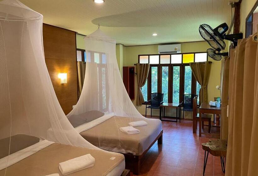 غرفة ديلوكس, Art S Riverview Lodge